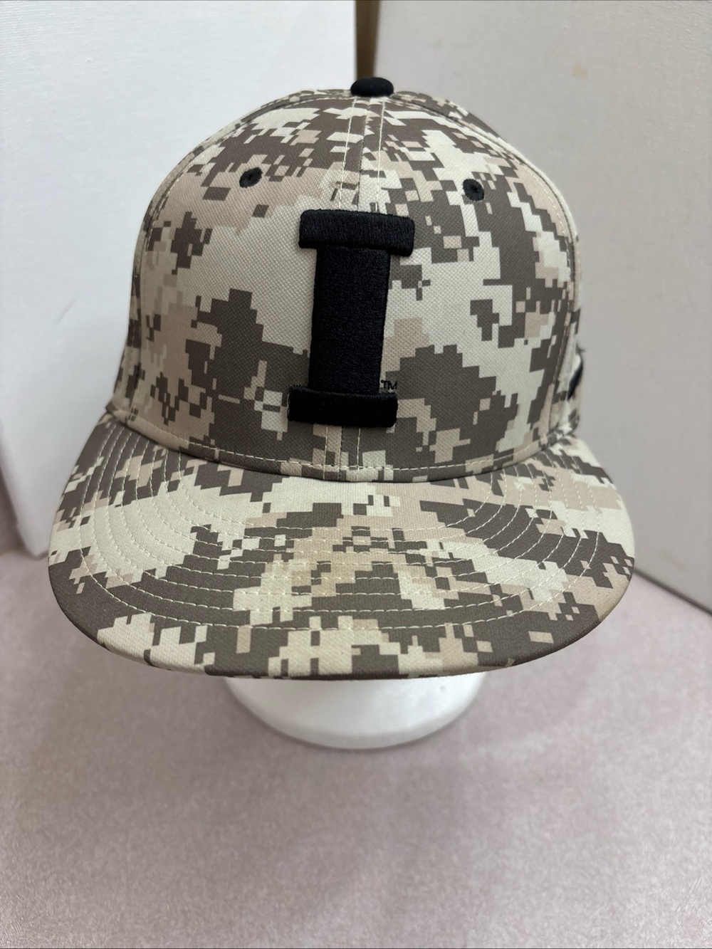 NIKE IOWA HAWKEYES MENS TAN AERO TRUE ON-FIELD BASEBALL FITTED HAT CAP 7 3/8